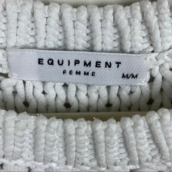 Equipment Femme White Bay Crew Neck Sleeveless Knit Top Size Medium Buttons Boho - Picture 4 of 11